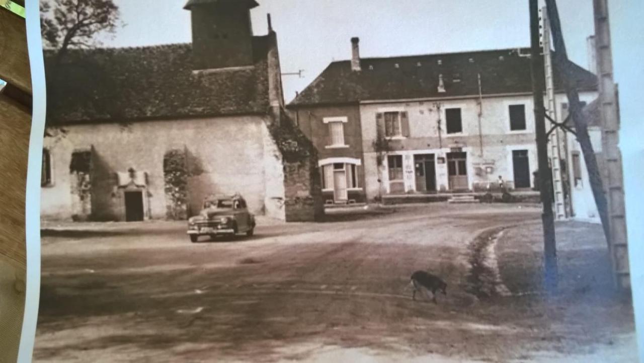 Chambres D'Hotes La Chaumiere Coulonges  Εξωτερικό φωτογραφία